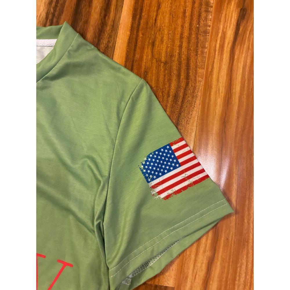 Stephen Colbert The‎ Last Show Graphic T-Shirt Green V-Neck USA Flag Large - Picture 3 of 8